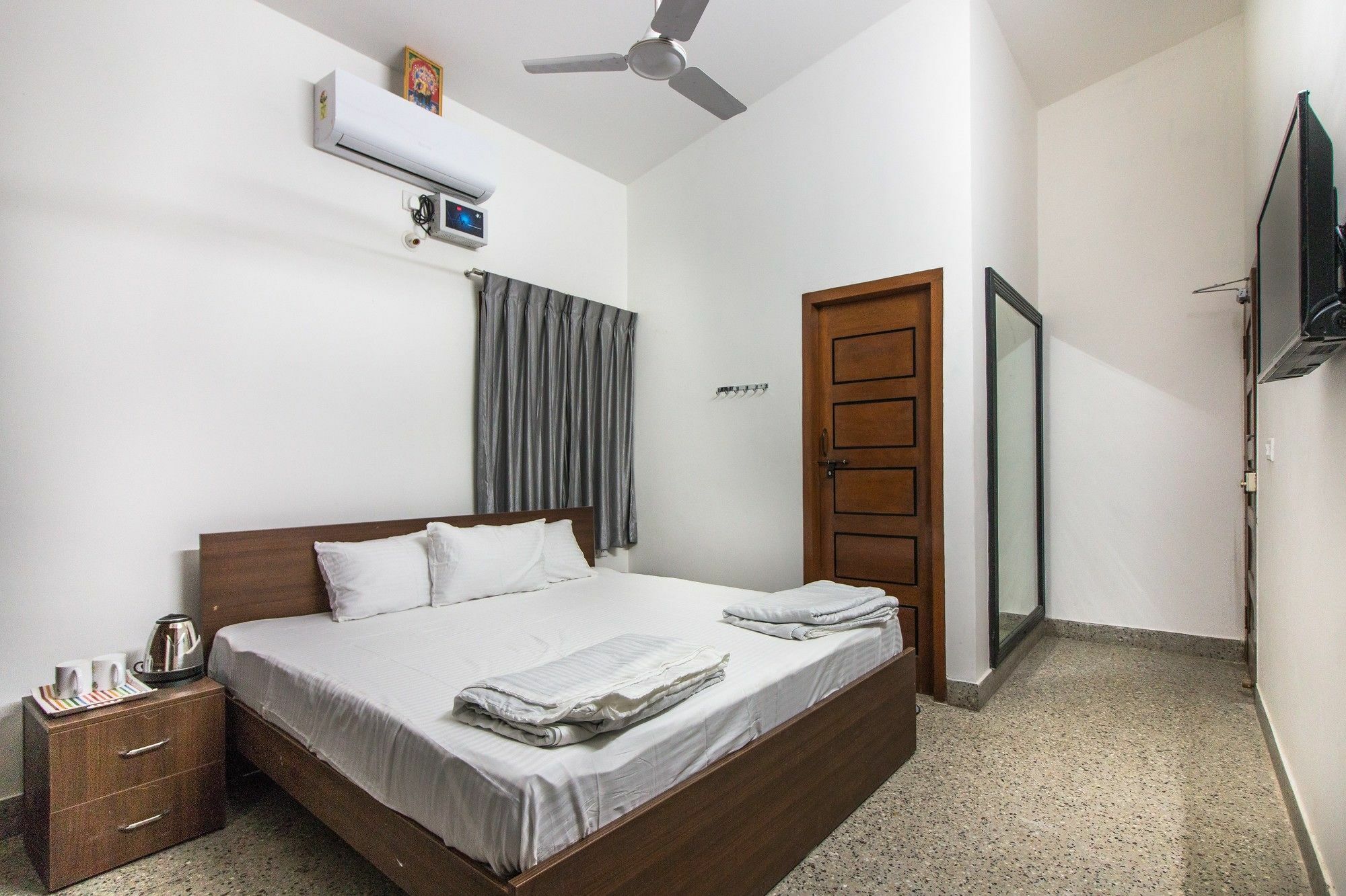 Backpacker Panda Bengaluru Hostel Екстериор снимка